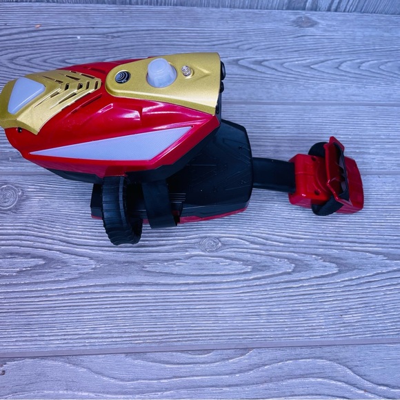Disney Playmation Marvel Avengers Iron Man Repulsor Bluetooth Arm Cannon toy - Picture 2 of 5